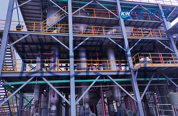 降膜四效蒸發器結構、工作流程和技術特點